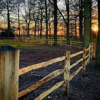 RUSTIC SUSSEX RAIL FENCING